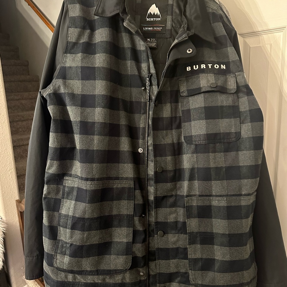Burton Men's Black and Gray Plaid Snowboard Jacket